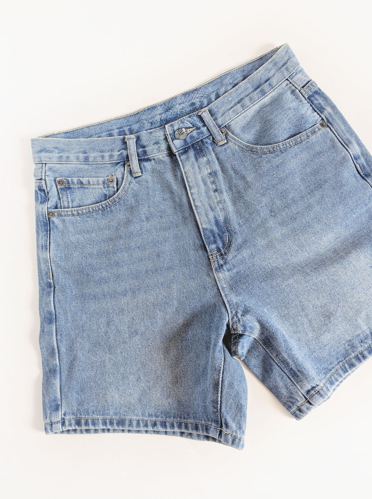 Bermuda Shorts | Medium Wash