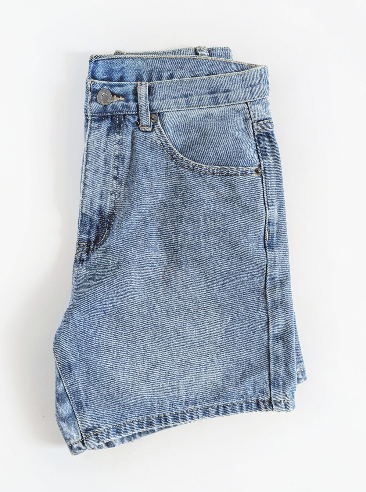 Bermuda Shorts | Medium Wash