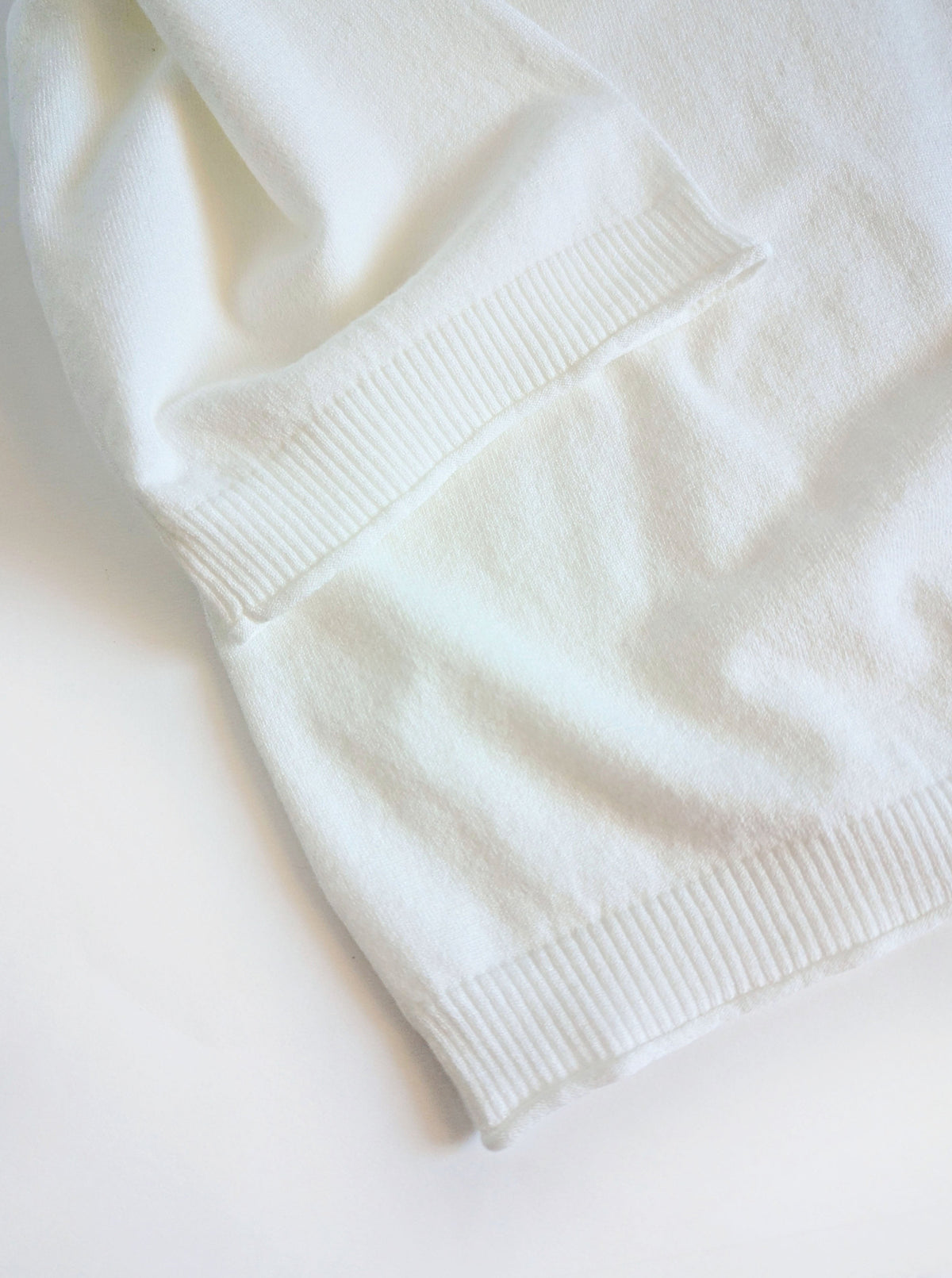 Bird Lightweight Knit Sweater | White