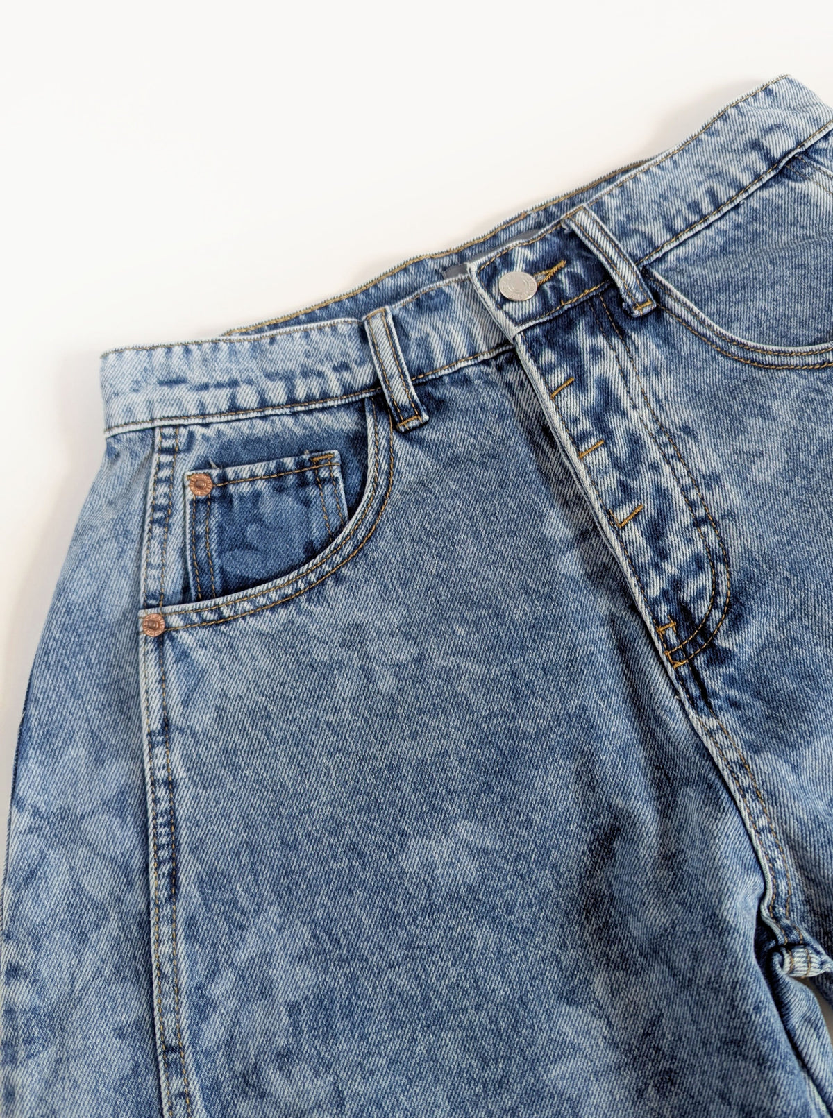 Floral Print Barrel Jeans