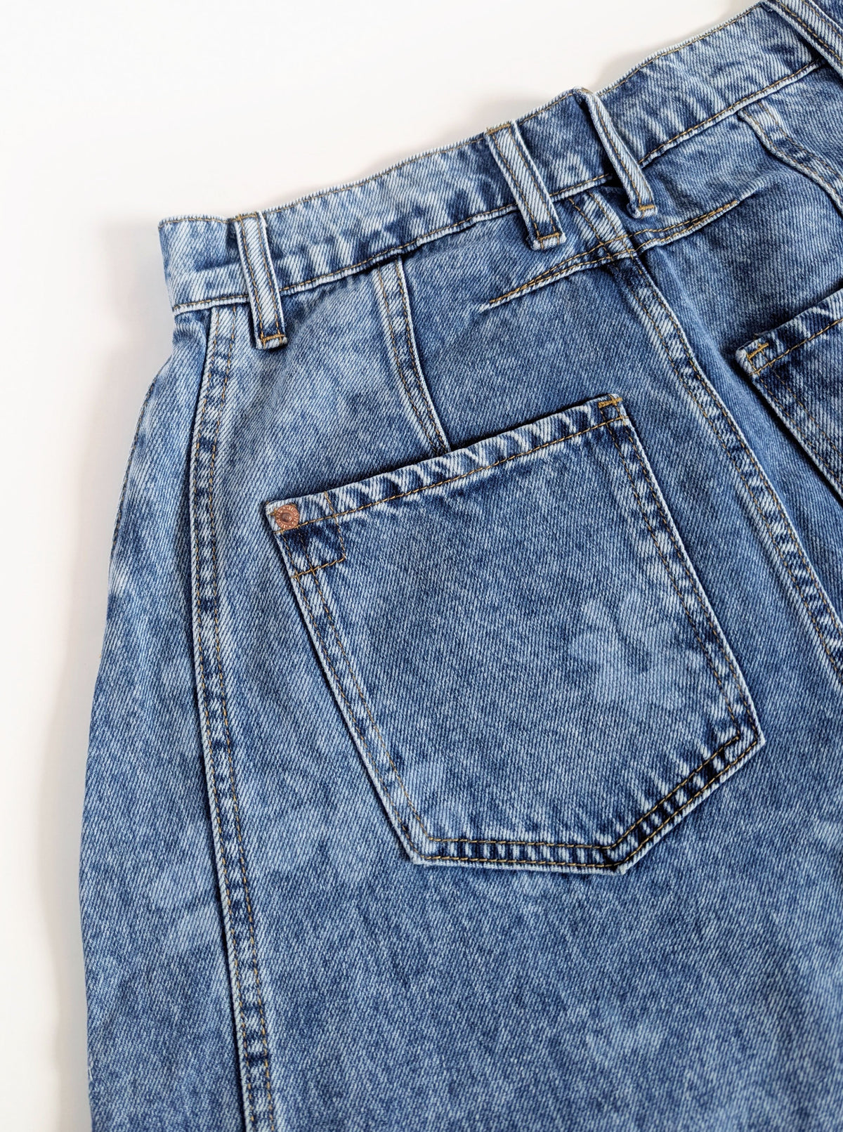 Floral Print Barrel Jeans