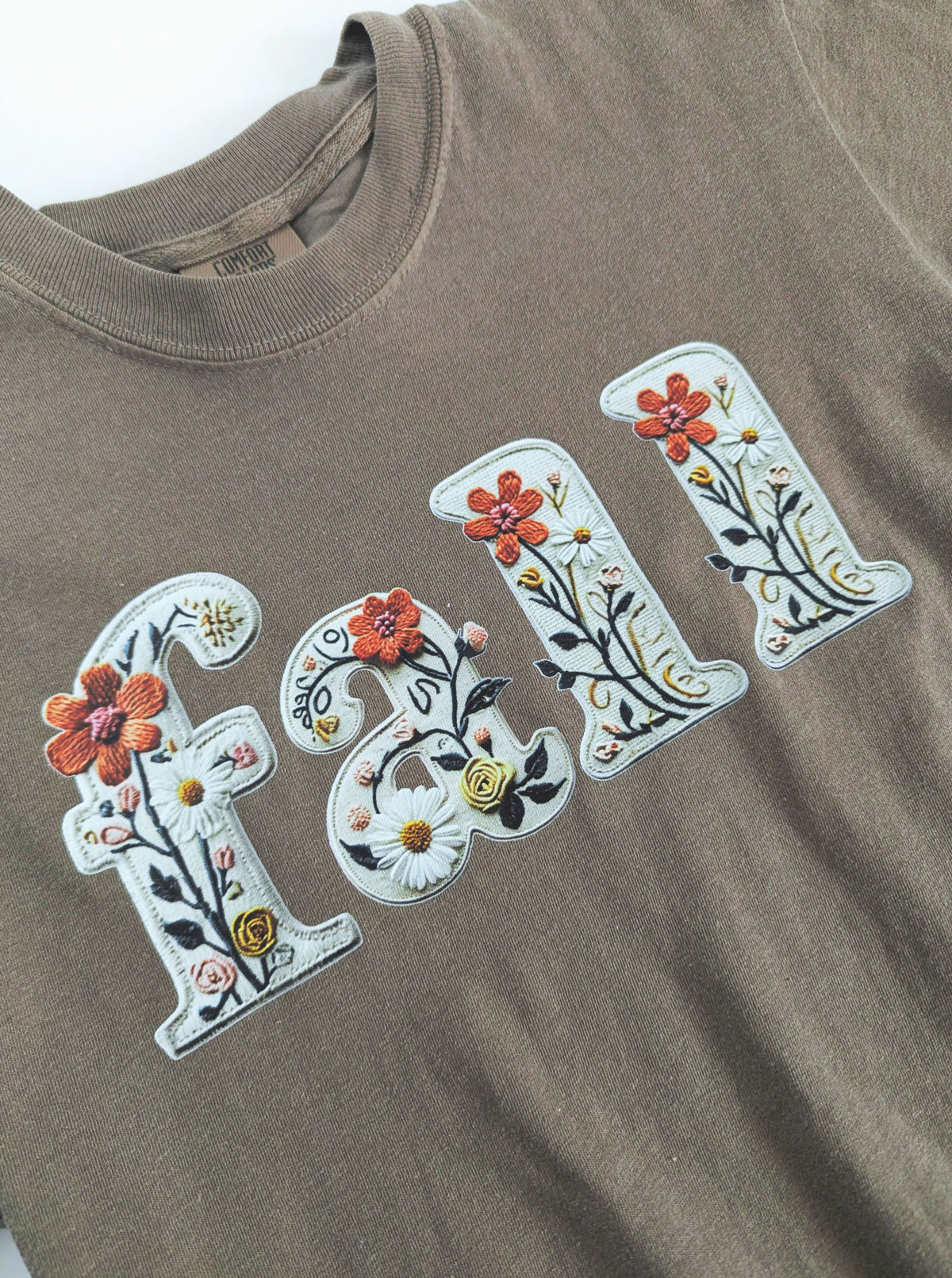 Fall Graphic Tee | Mocha