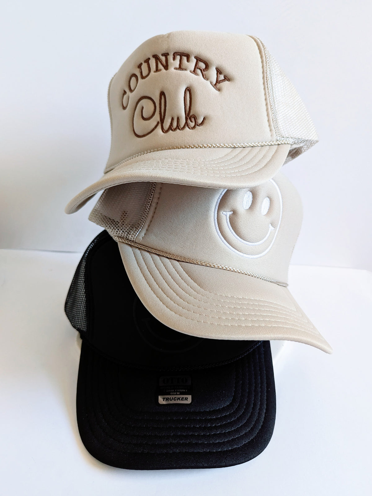 Country Club Trucker Hat | Sand