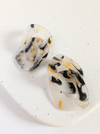 Marbled Link Hoop Earrings | Hazy White